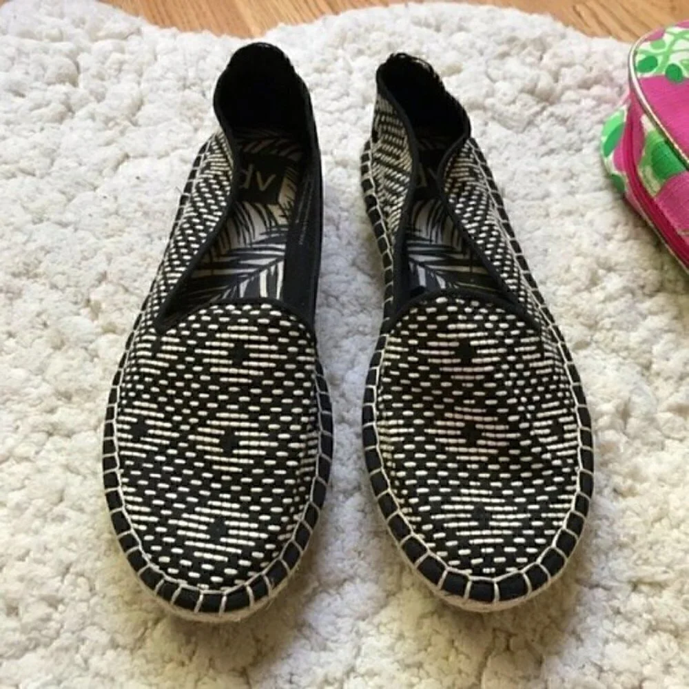 DV by Dolce Vita  Desiree Aztec Espadrille Womans Sz 6.5